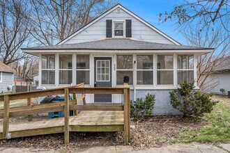 608 Washburn Ave in Kalamazoo, MI - Building Photo - Building Photo