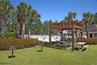 Crystal Lake in Pensacola, FL - Building Photo - Building Photo