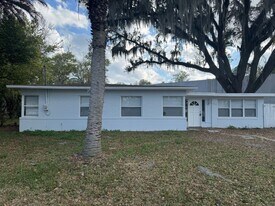 3828 Rosetree Dr in Jacksonville, FL - Building Photo