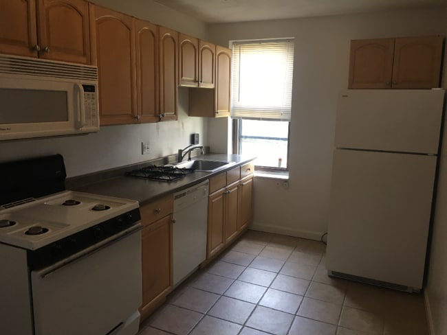 283 W 3rd St in Boston, MA - Building Photo - Building Photo