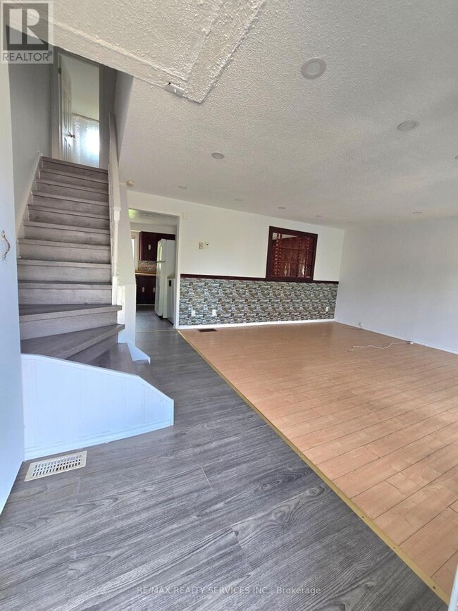 property at 441 Parkview Crescent