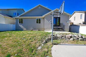 3763 New Village Rd in West Jordan, UT - Building Photo - Building Photo