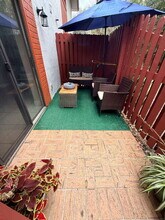 910 Big Tree Rd in South Daytona, FL - Building Photo - Building Photo