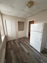 103 Carbon St in Minersville, PA - Building Photo - Building Photo