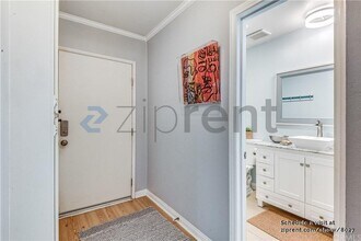 1707 Pacific Coast Hwy in Hermosa Beach, CA - Building Photo - Building Photo