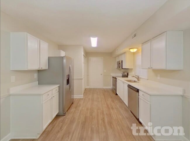 property at 2609 Misty Cove Pl NE