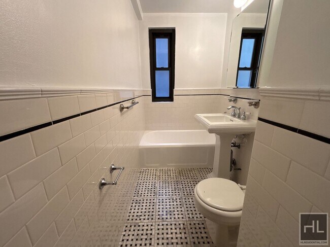 EAST 56 STREET, Unit 6K in New York, NY - Building Photo - Building Photo