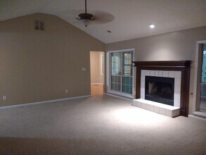 385 Burch Rd in Fayetteville, GA - Building Photo - Building Photo