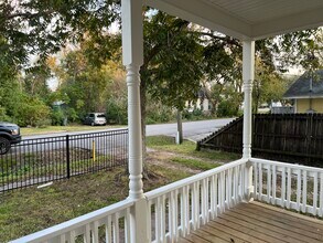 875 N 4th St in Beaumont, TX - Building Photo - Building Photo