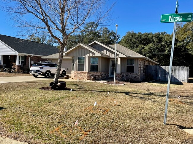 4435 Winona Ln in Milton, FL - Building Photo - Building Photo