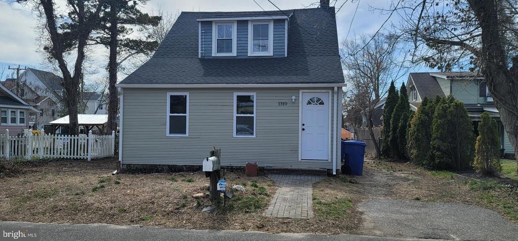1310 Bryant Ave in Toms River, NJ - Foto de edificio