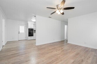 2401 Gilmer St in Caddo Mills, TX - Building Photo - Building Photo