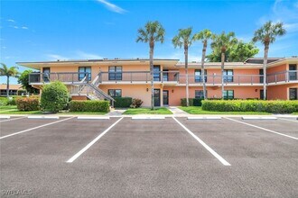 35 Greenbrier St in Marco Island, FL - Building Photo - Building Photo