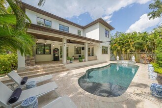 2501 S Dundee St in Tampa, FL - Building Photo - Building Photo
