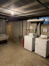 803 Uhrig Ave, Unit Apartment #4 in Dayton, OH - Building Photo - Building Photo