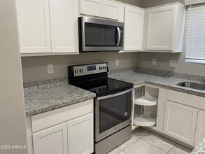 9637 N 10th Ave in Phoenix, AZ - Building Photo - Building Photo