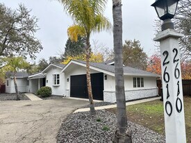 2610 Walnut Blvd in Walnut Creek, CA - Building Photo