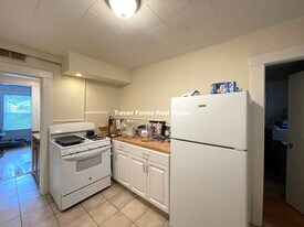 19 Bay St, Unit 2L in Cambridge, MA - Building Photo