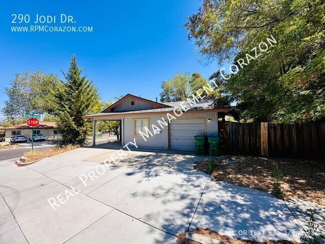 290 Jodi Dr in Reno, NV - Building Photo - Building Photo