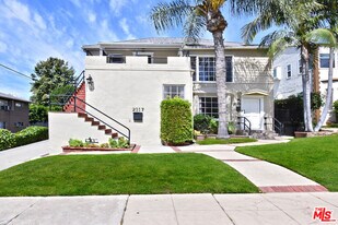 2019 Talmadge St in Los Angeles, CA - Building Photo