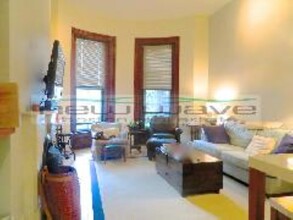 68 Waltham St, Unit 2 in Boston, MA - Foto de edificio - Building Photo