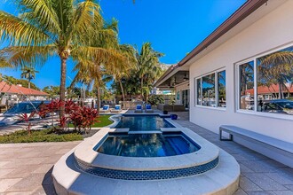 2307 Castilla Isle in Fort Lauderdale, FL - Building Photo - Building Photo