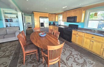 99 N Reservation Terrace, Unit WINTER in Newburyport, MA - Building Photo - Building Photo