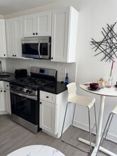 1650 W Cheltenham Ave in Philadelphia, PA - Building Photo - Building Photo