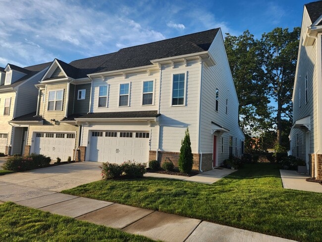 property at 460 Randolph Vw Dr