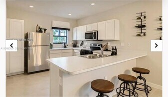 445 NE 1st St in Florida City, FL - Building Photo