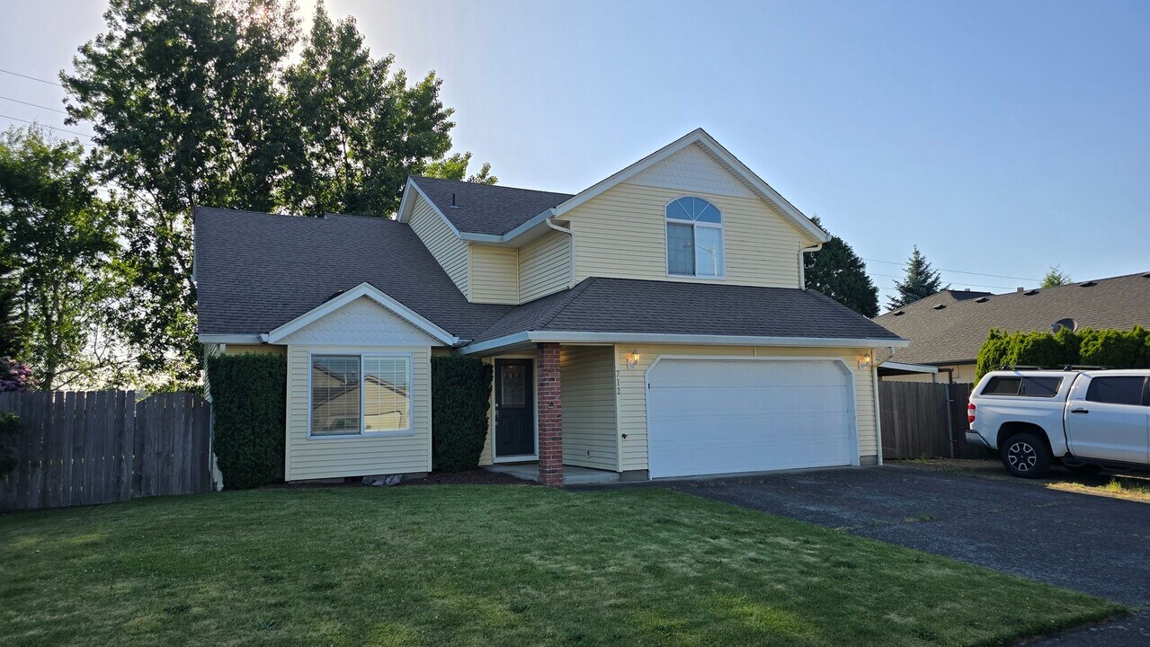 712 NE 167th Ave in Vancouver, WA - Building Photo