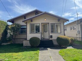 1711 G St in Eureka, CA - Building Photo