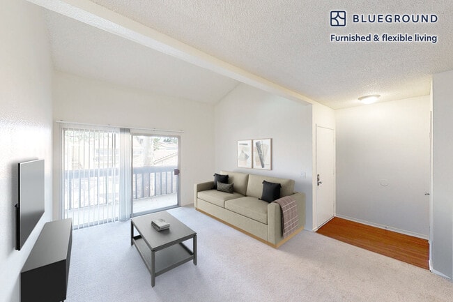 325 S San Dimas Canyon Rd