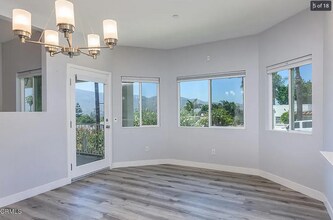 951 La Vuelta Pl in Santa Paula, CA - Building Photo - Building Photo