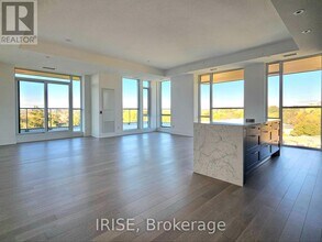 397 Royal Orchard Blvd in Markham, ON - Building Photo - Building Photo