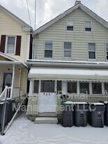 156 Washington St in Freeland, PA - Building Photo