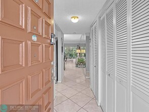 3511 Inverrary Dr in Lauderhill, FL - Building Photo - Building Photo