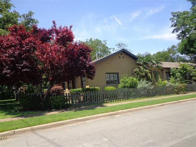 property at 4733 Victor St