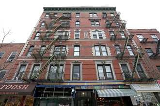 259-263 Bleecker St in New York, NY - Foto de edificio - Building Photo