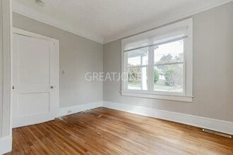 808 3rd St SE in Hickory, NC - Building Photo - Building Photo