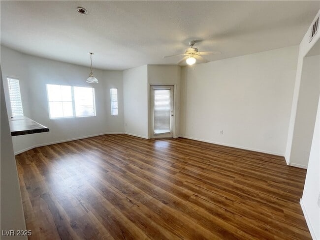 6160 Rumrill St, Unit 234 in Las Vegas, NV - Building Photo - Building Photo