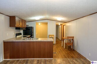65 Thurman St in Sonora, KY - Building Photo - Building Photo
