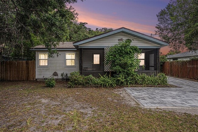1106 W Hiawatha St in Tampa, FL - Building Photo - Building Photo