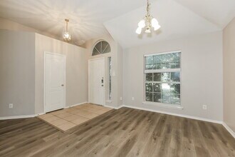 713 Crenshaw Dr in Cedar Hill, TX - Building Photo - Building Photo