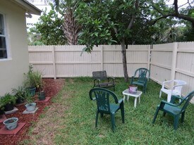 613 5th St in West Palm Beach, FL - Building Photo