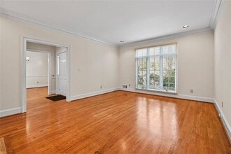 11 Paces W Dr NW in Atlanta, GA - Building Photo - Building Photo