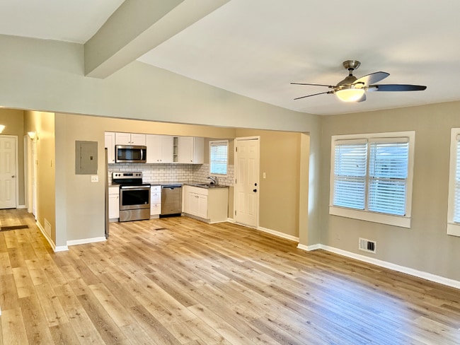 2386 Elldale Ave in Decatur, GA - Building Photo - Building Photo