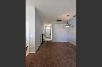 2320 Magnolia Ave in Seffner, FL - Building Photo - Building Photo