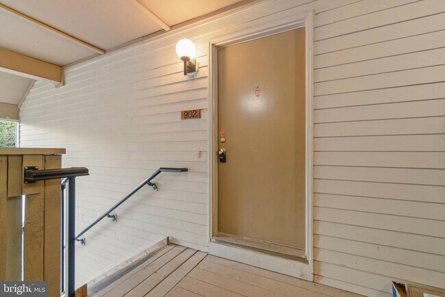902 Aspen Dr in Plainsboro, NJ - Building Photo - Building Photo