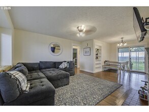 40748 NW Verboort Rd in Forest Grove, OR - Building Photo - Building Photo